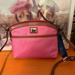 NWT Dooney & Bourke wayfarer domes Pink Crossbody Bag